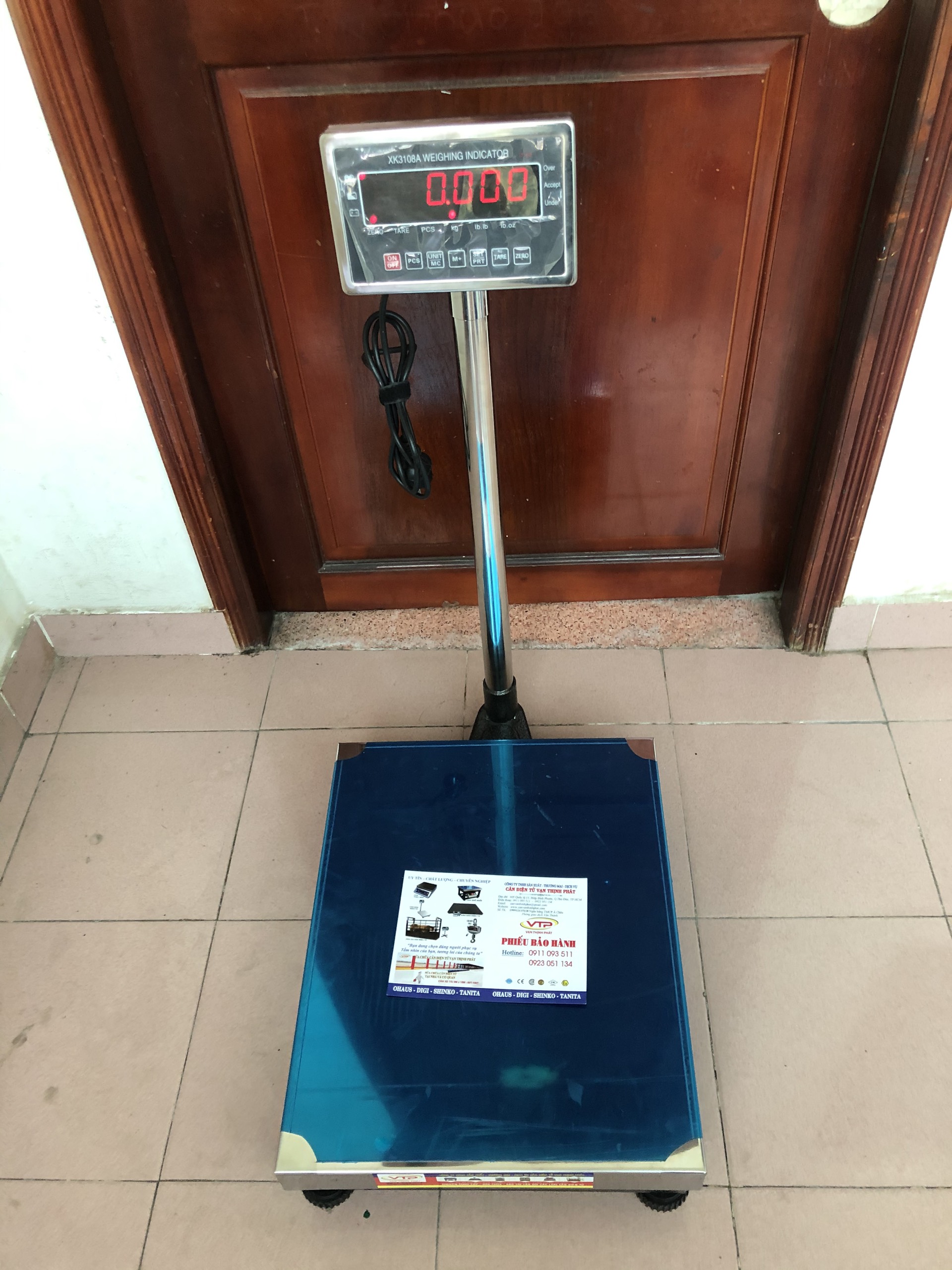 Cân Bàn Điện Tử JWI-520 100 KG