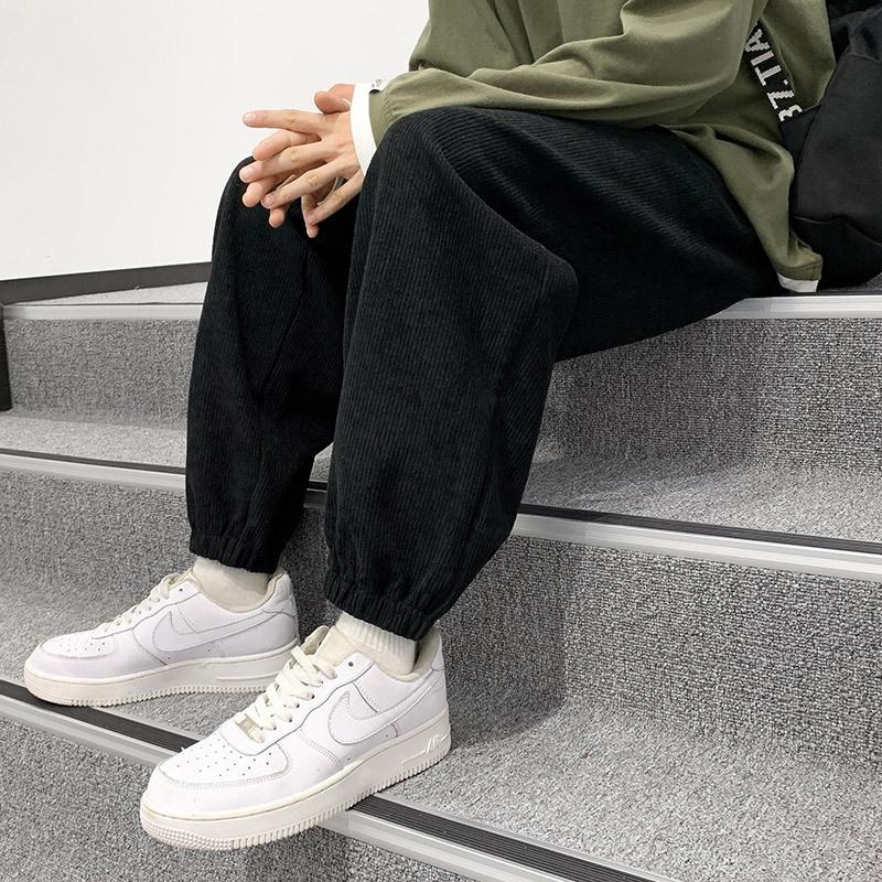 Quần Jogger nhung tăm Menswear năng động đễ phối đồ với 4 màu cơ bản đen, nâu, ghi tối, ghi sáng