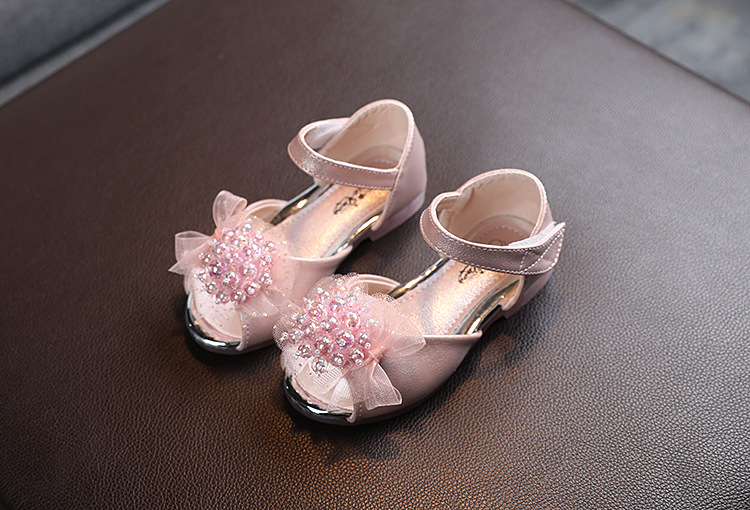 Giày sandal cho bé gái - giày đi học bé gái cho bé 14 -16cm dao động bé 2 - 4 tuổi