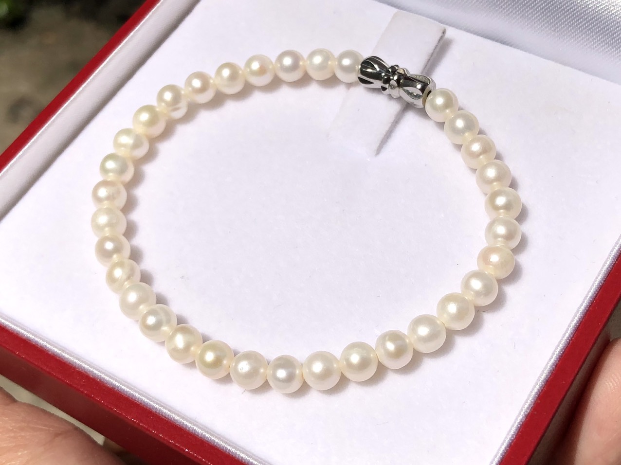 Vòng tay ngọc trai thật - màu trắng tự nhiên