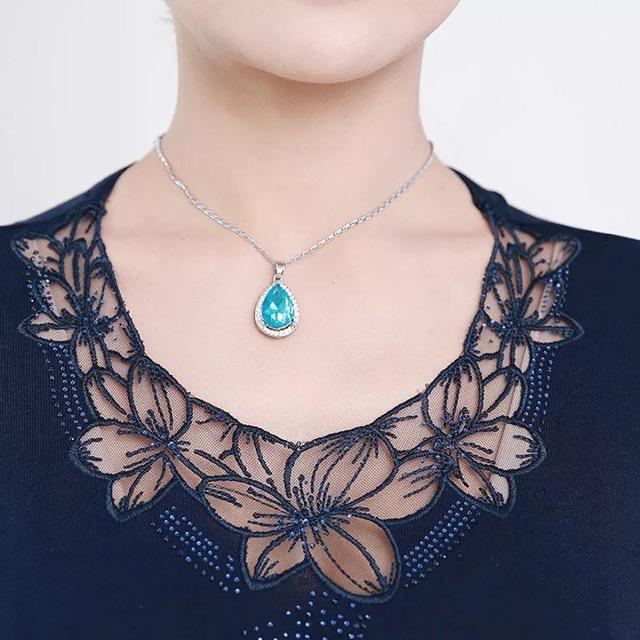 Áo thun hoa ren tay voan cho mẹ