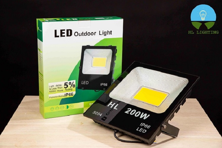 Đèn Led pha HL 200w đủ công suất, đèn sân vườn, đèn pha led giá rẻ Chính Hãng