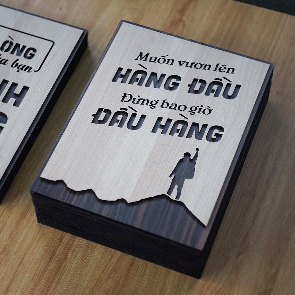 Tranh động lực trang trí văn phòng - Muốn vương lên hàng đầu đừng bao giờ đầu hàng