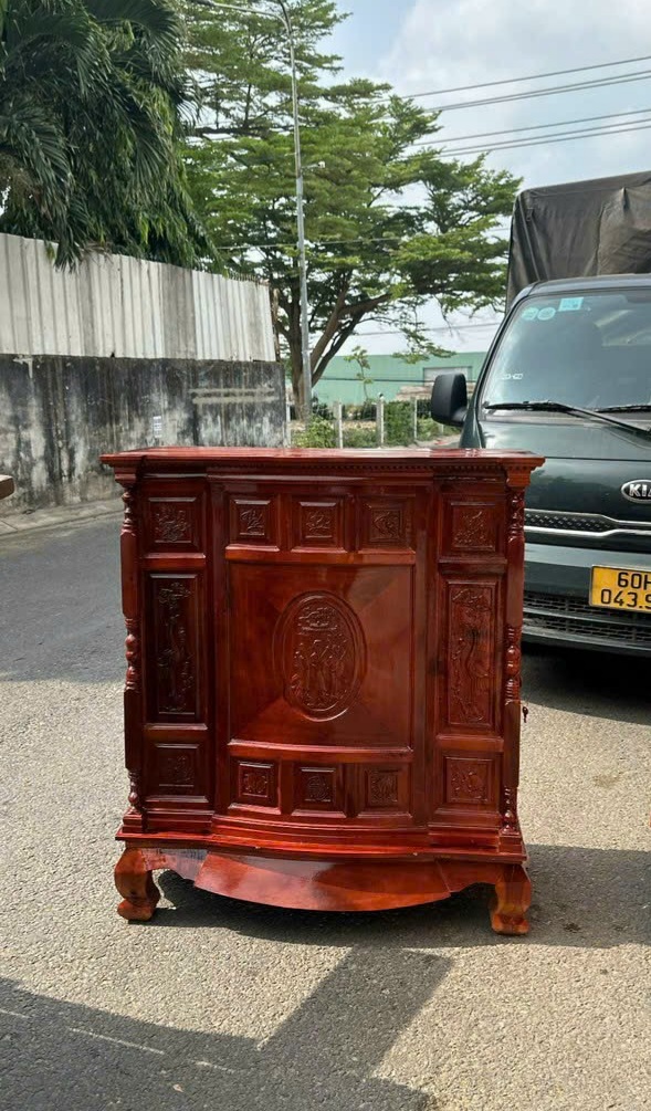 TỦ THỜ GIA TIÊN,TỦ THỜ GỖ TRÀM NGANG 1M07 CAO 1M20