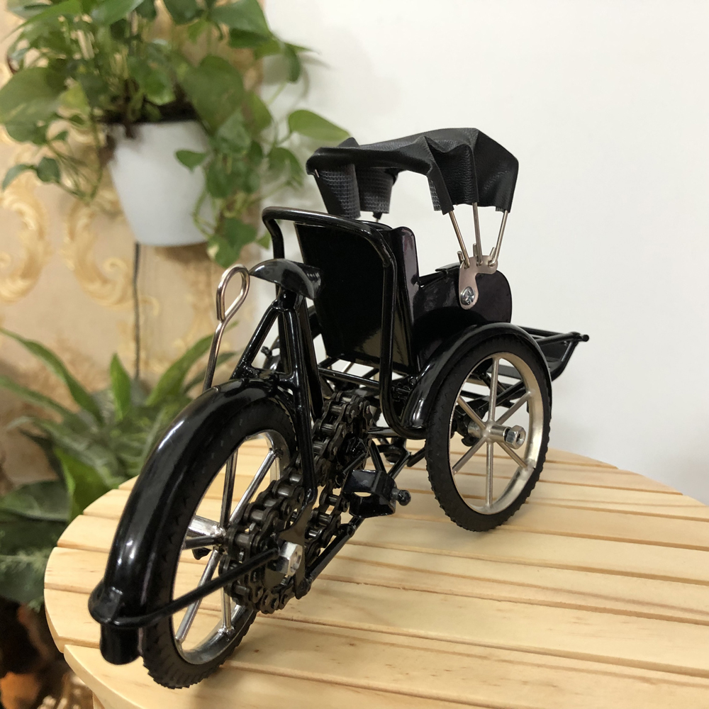 Mô hình xe xích lô sắt - size nhỏ - màu đen