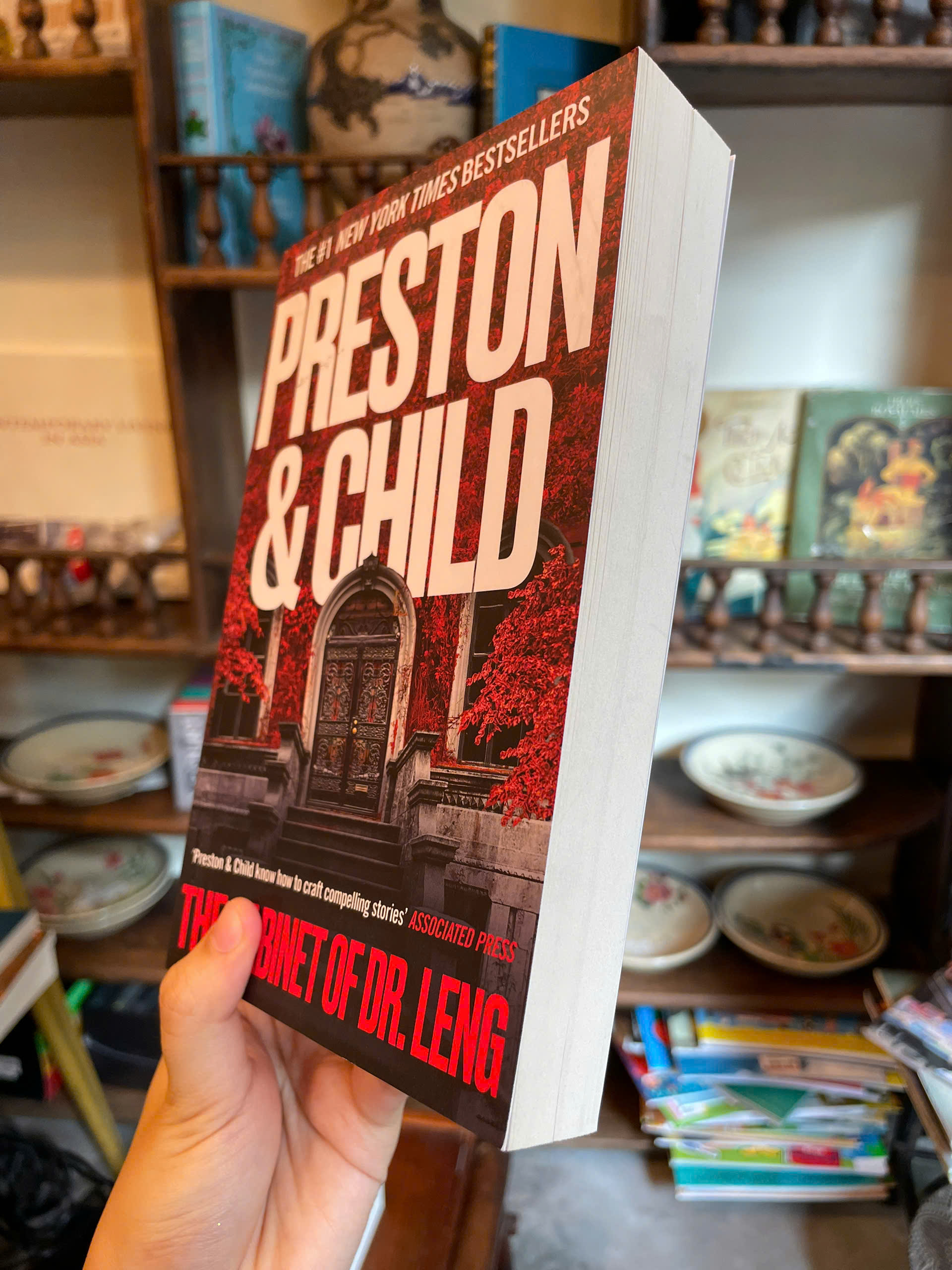 Sách - The Cabinet of Dr. Leng by Douglas Preston | Serial Killer Thriller / Ngoại văn Nhập khẩu