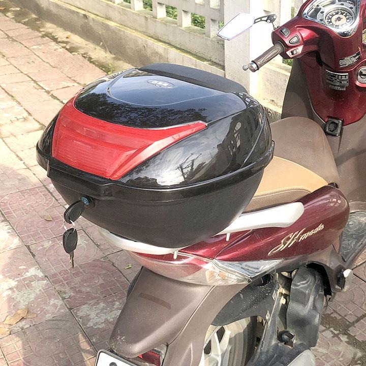 Thùng Đựng Đồ Hắn Đuôi Xe Máy GSB-033