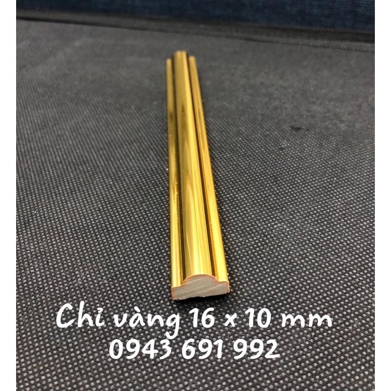Chỉ nhựa trang trí màu vàng ánh kim bản rộng 1.6cm thanh dài 2m4