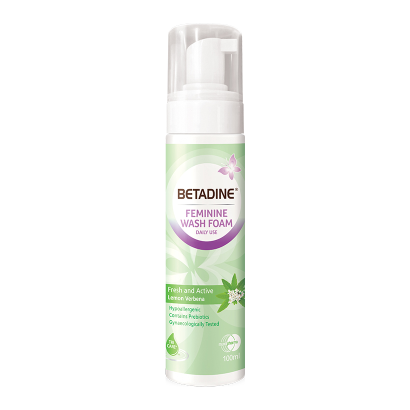 Bọt vệ sinh phụ nữ Betadine Fresh-Active Lemon - chai 100ml