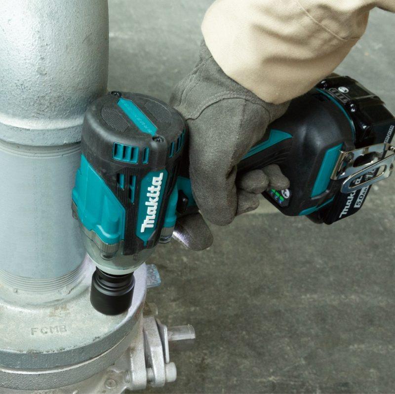 MÁY VẶN BULONG DÙNG PIN 18V MAKITA DTW300FJX4 - HÀNG CHÍNH HÃNG