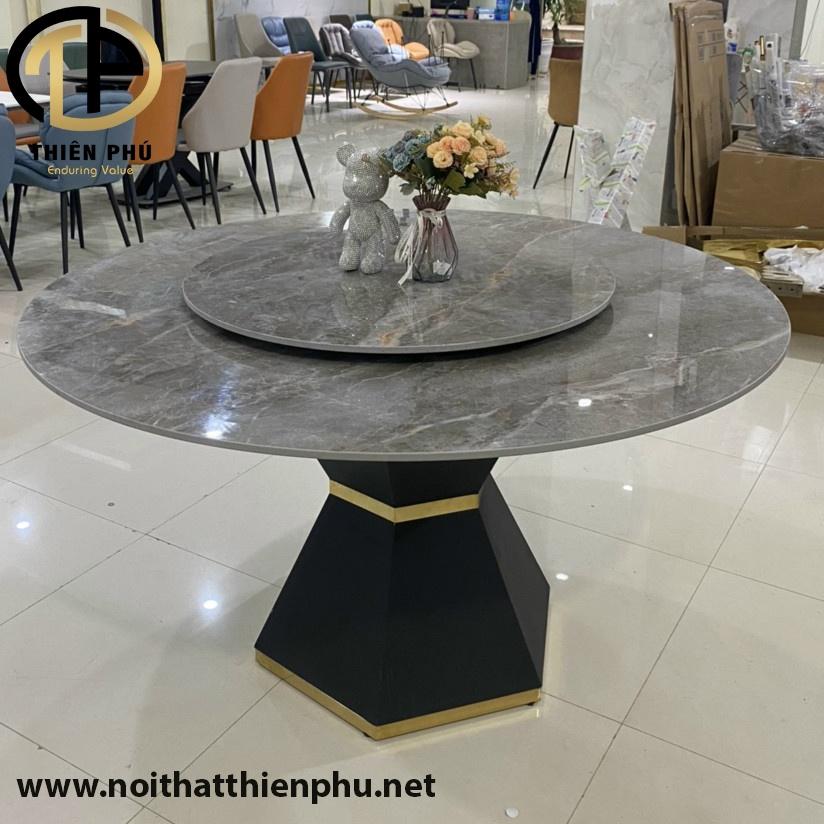 Bộ bàn ăn tròn UCTA đường kinh 130cm mặt đá Ceramic tích hợp mâm xoay