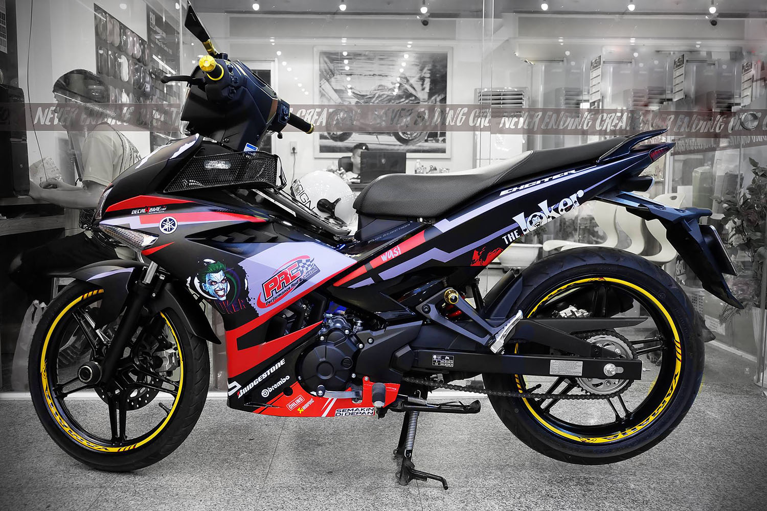 Tem trùm Exciter 150 Red Joker