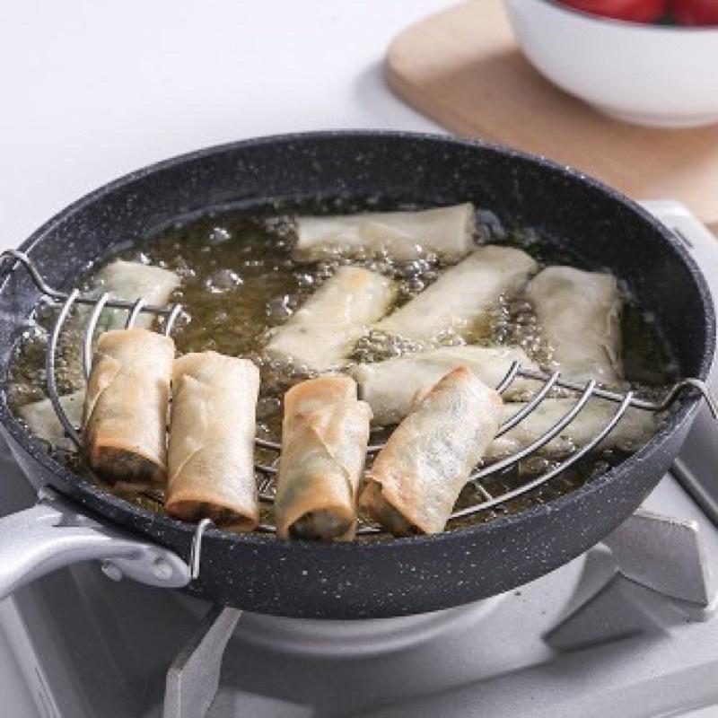 Vỉ gác chảo inox ráo dầu mỡ SZ 26-28cm siêu tiện lợi