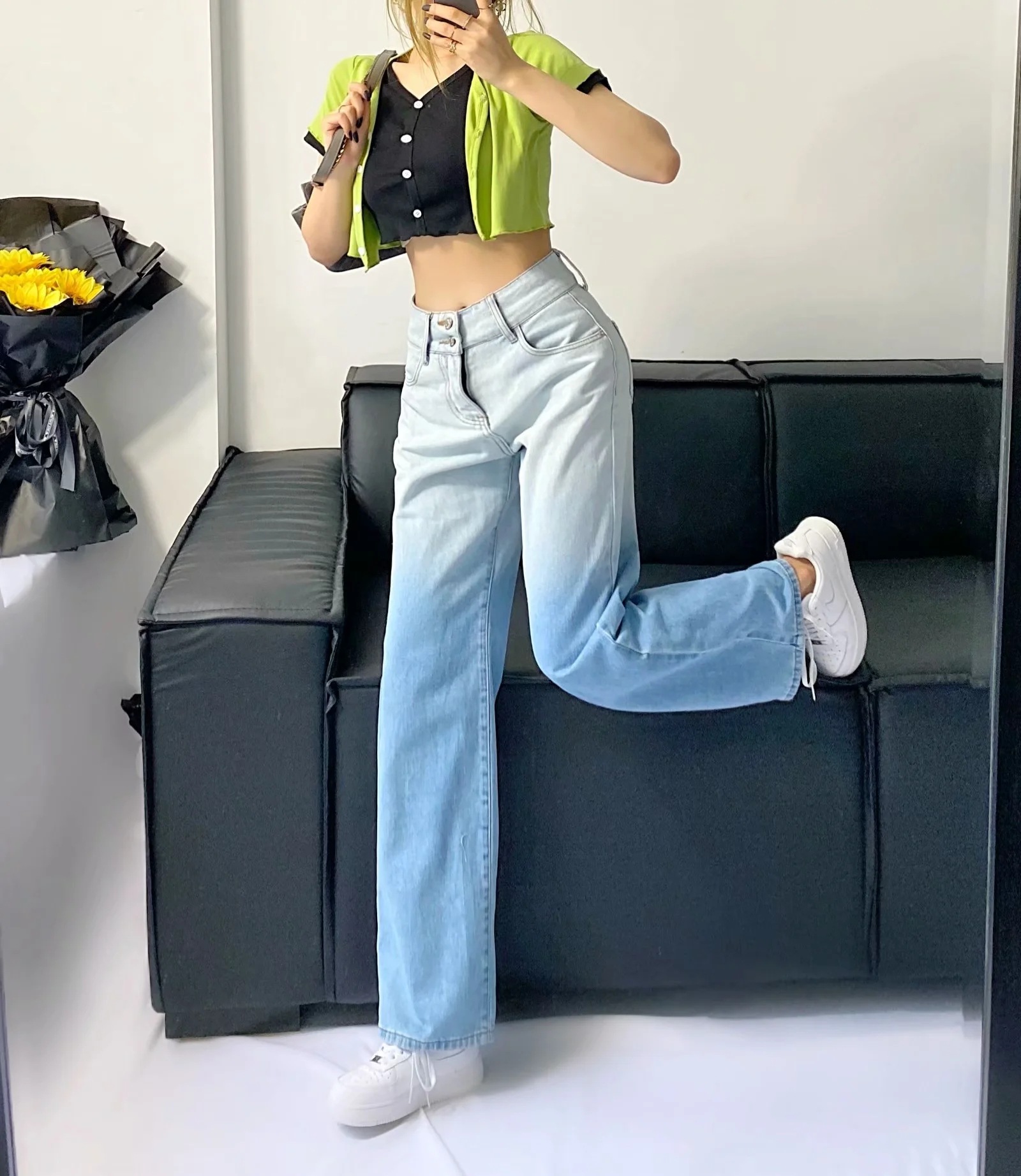 Quần Jean ống rộng chuyển màu Jennie Blackpink