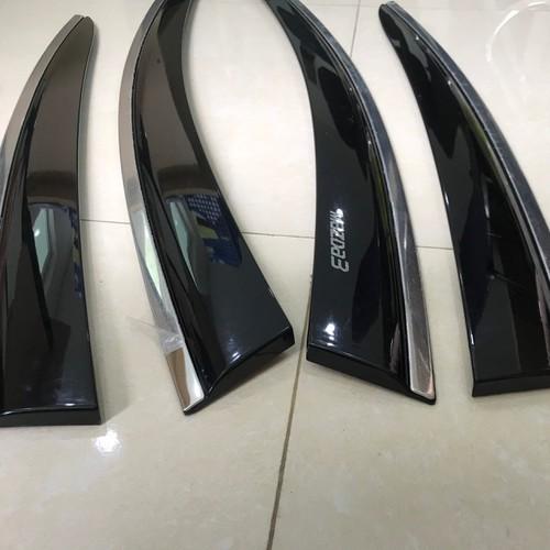 VÈ CHE MƯA CHỈ INOX CAO CẤP MAZDA 3 2019-2021