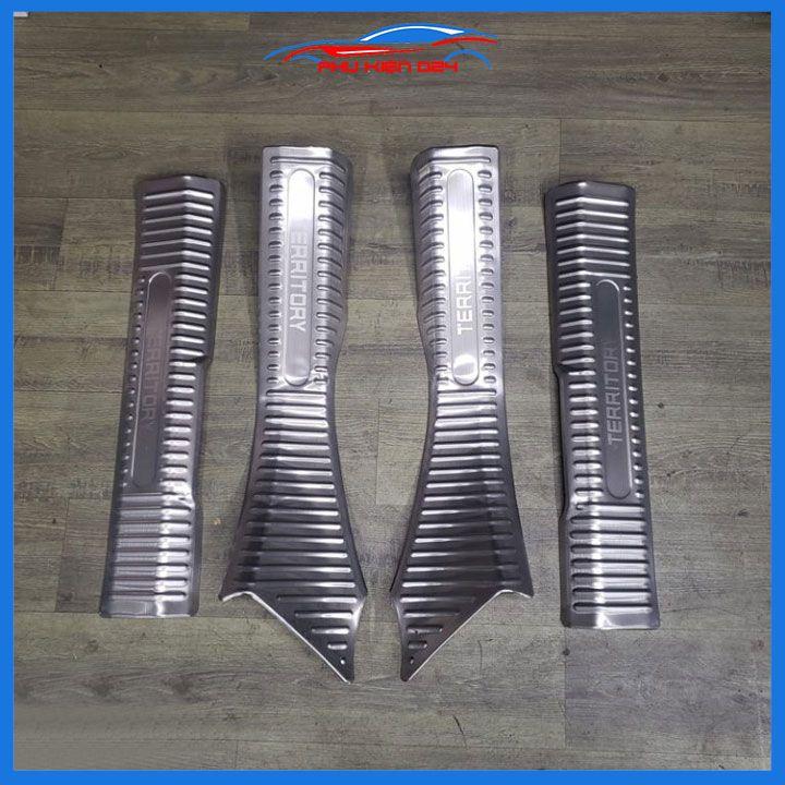 Bộ nẹp bước chân inox ô tô Territory 2022-2023-2024 chống trầy làm đẹp ô tô