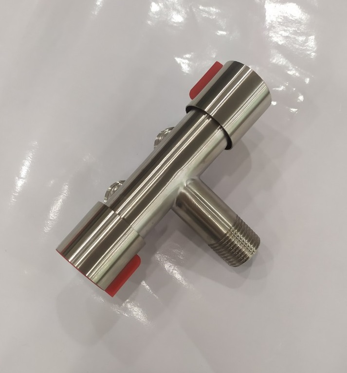 Vòi nước đơn lạnh thép không gỉ 304 2 van tay đỏ, xanh, 1 đầu nguồn, 2 vòi nước sử dụng trong nhà vệ sinh.