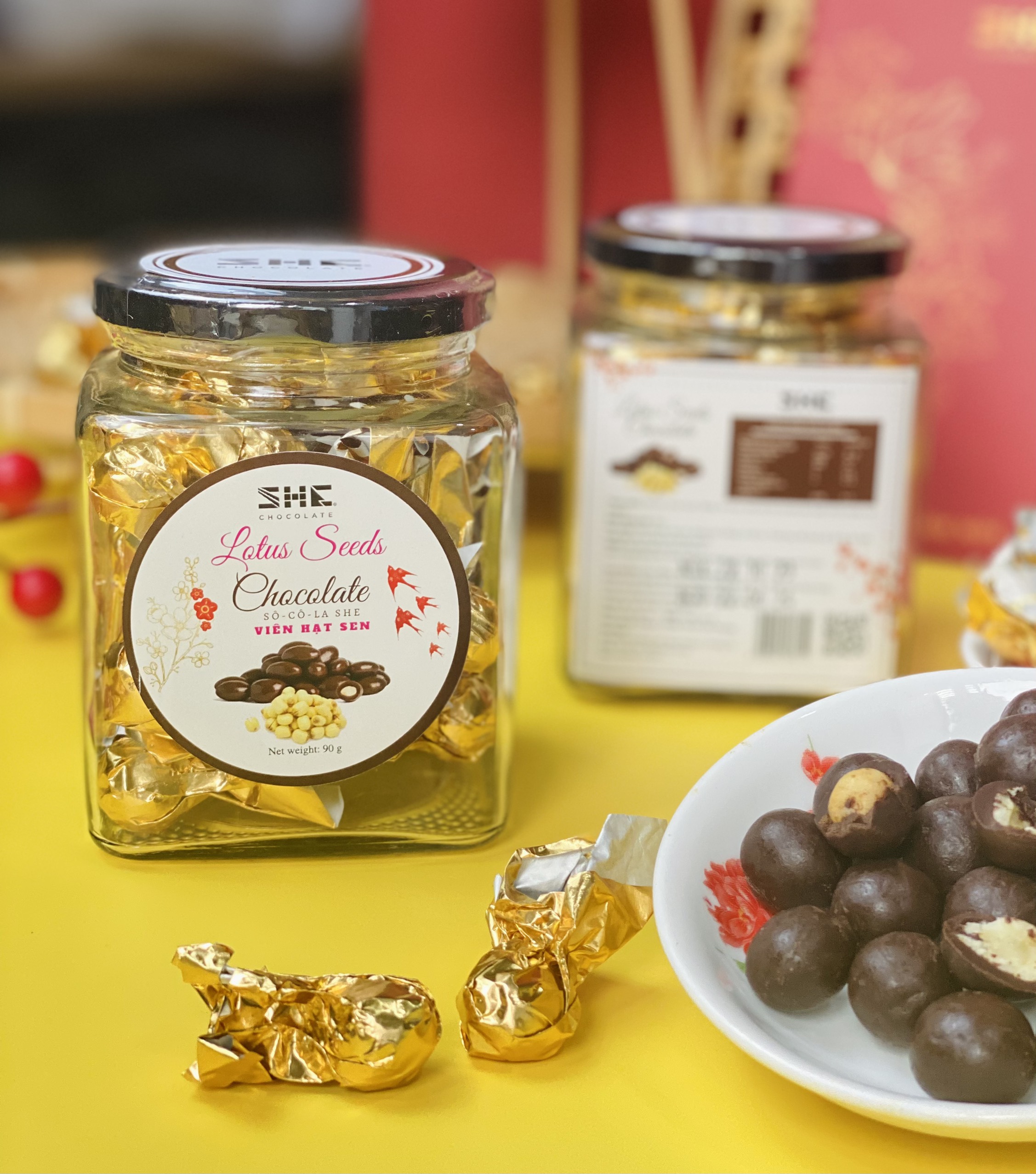 COmbo 2 hũ Socola viên Hạt Sen - SHE Chocolate - Hũ 90g - Bổ sung năng lượng, đa dạng vị giác. Quà tặng người thân, dịp lễ