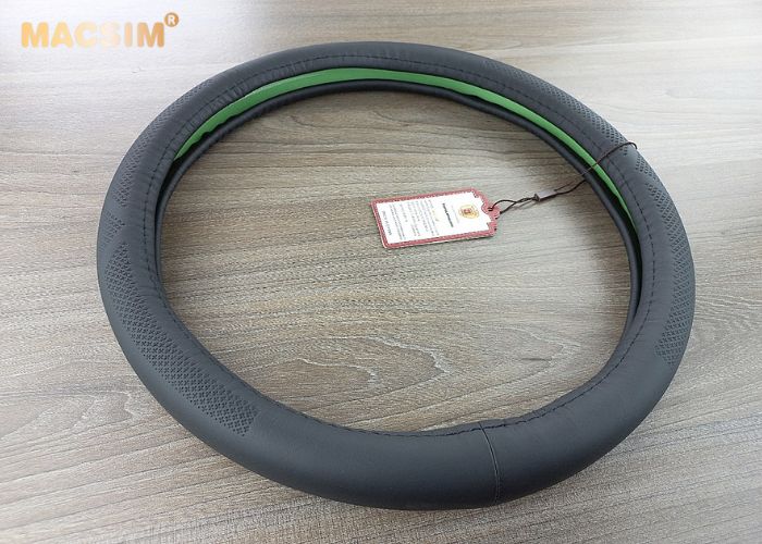 Bọc vô lăng cao cấp Macsim 8933 màu đen chất liệu da thật - Khâu tay 100% size M