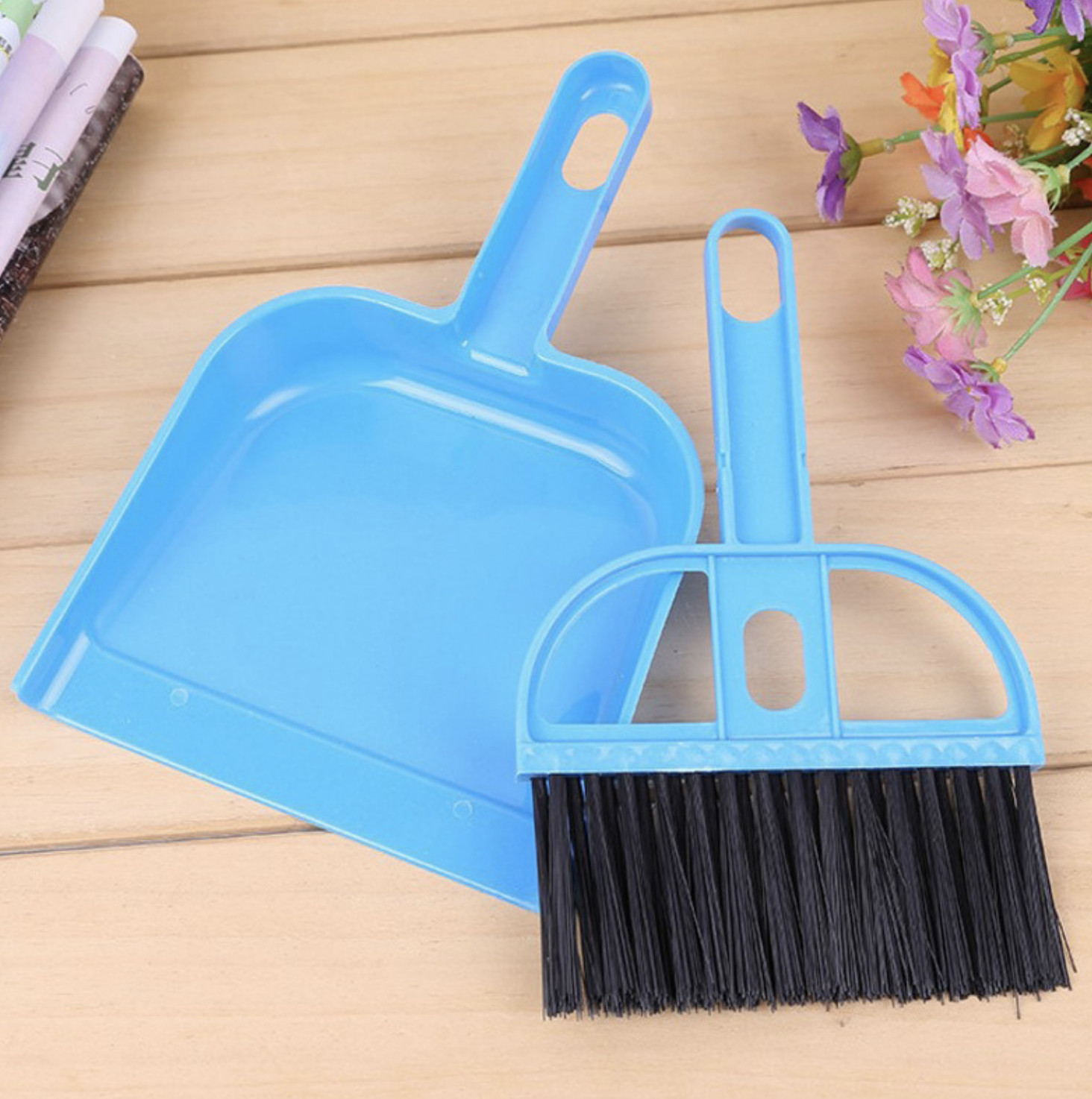 COMBO 3 Bộ hót rác mini kèm chổi độc đáo cho văn phòng, bàn làm việc - Giao màu ngẫu nhiên
