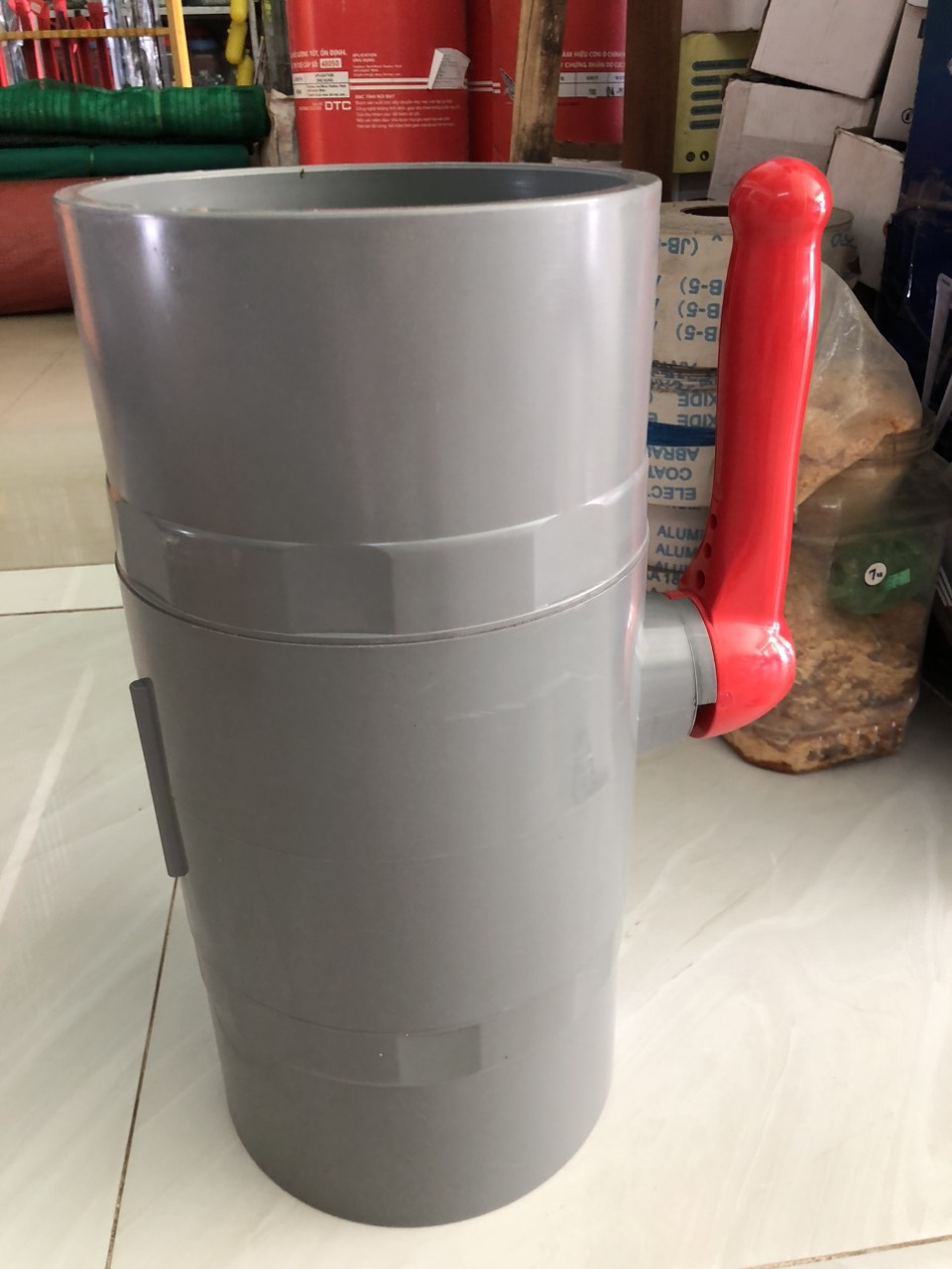 Van khóa PVC 200mm van nhựa size lớn Taijan