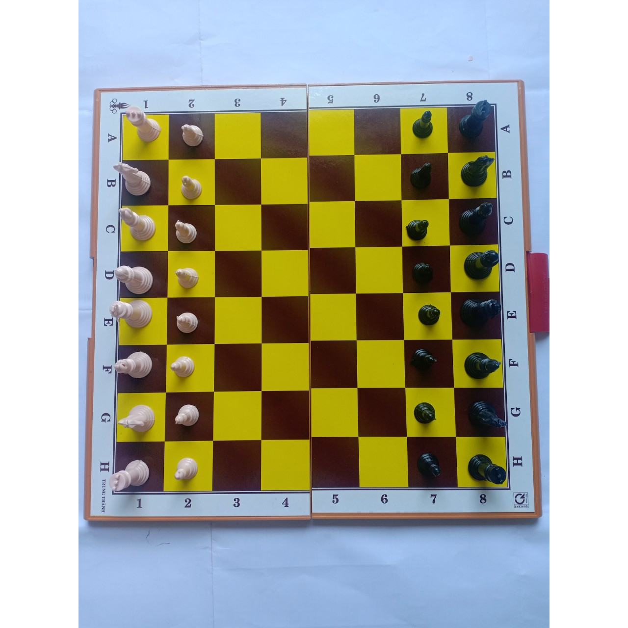 Bộ cờ vua cỡ đại 42cm x 42cm như hình đăng