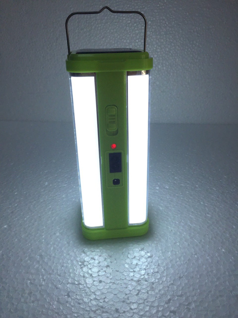 Đèn sạc chiếu sáng 4 bóng Led siêu sáng YG-8002S- màu ngẫu nhiên