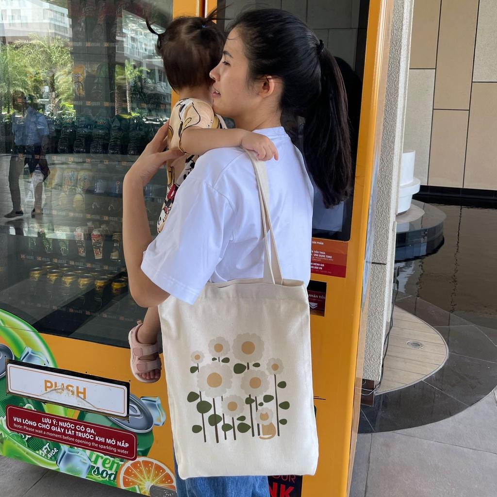 Túi tote vải mộc Tiệm nhà Pony dây kéo in hình Flowers and lion PM56