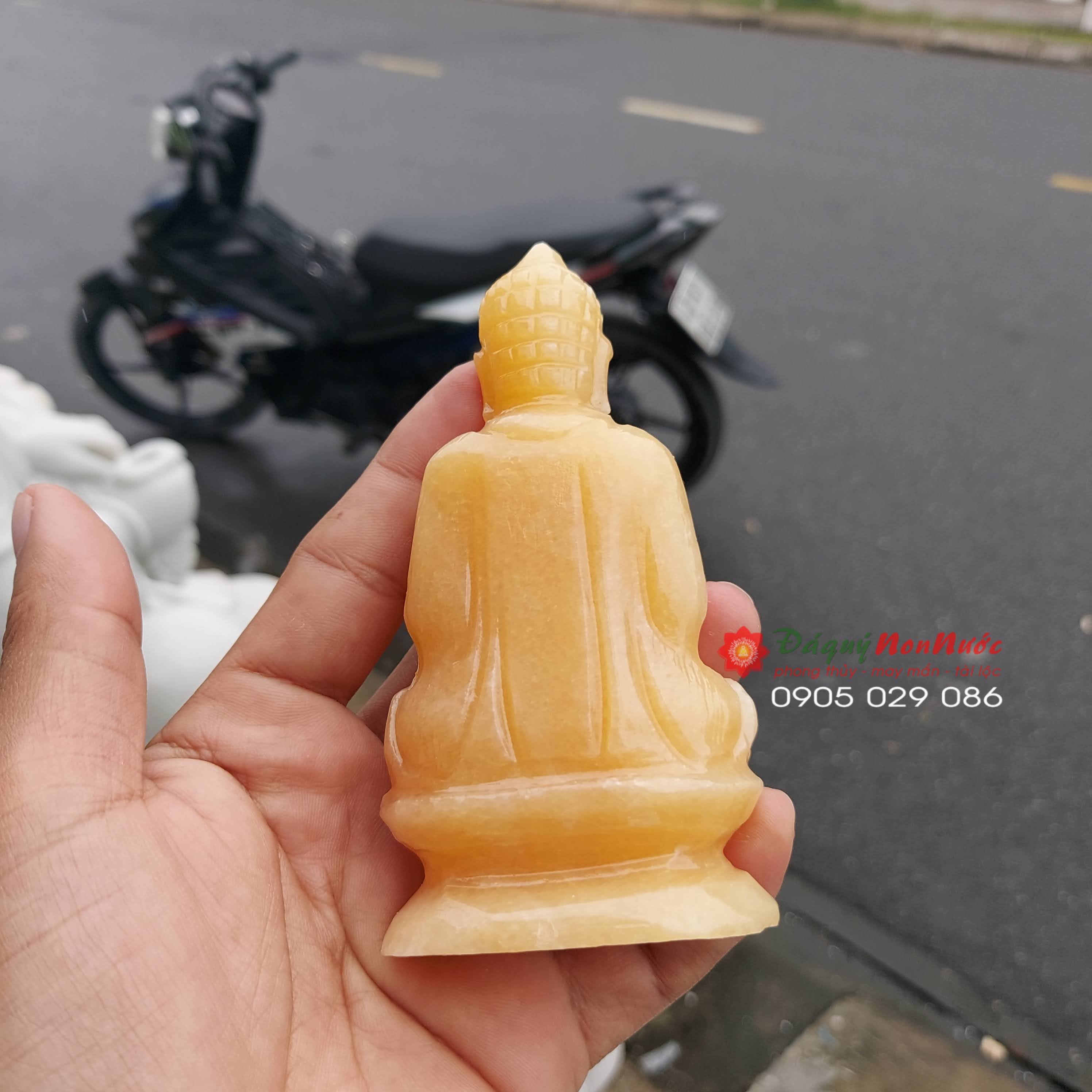Tượng Phật Thích ca đá ngọc hoàng long 10cm - đá Non Nước