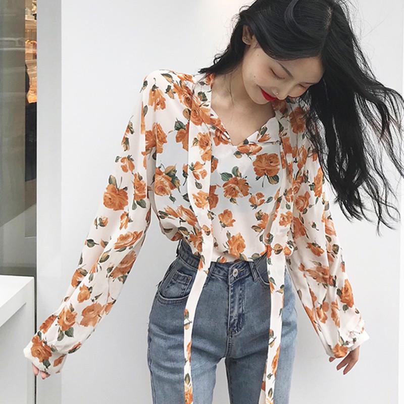 Áo Nữ Tay Dài Cổ Chữ V In Hoa Thời Trang