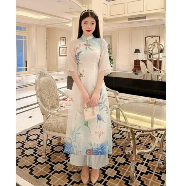 Áo dài cách tân 4 tà in hoa đính kết trai tay lỡ tiểu thư