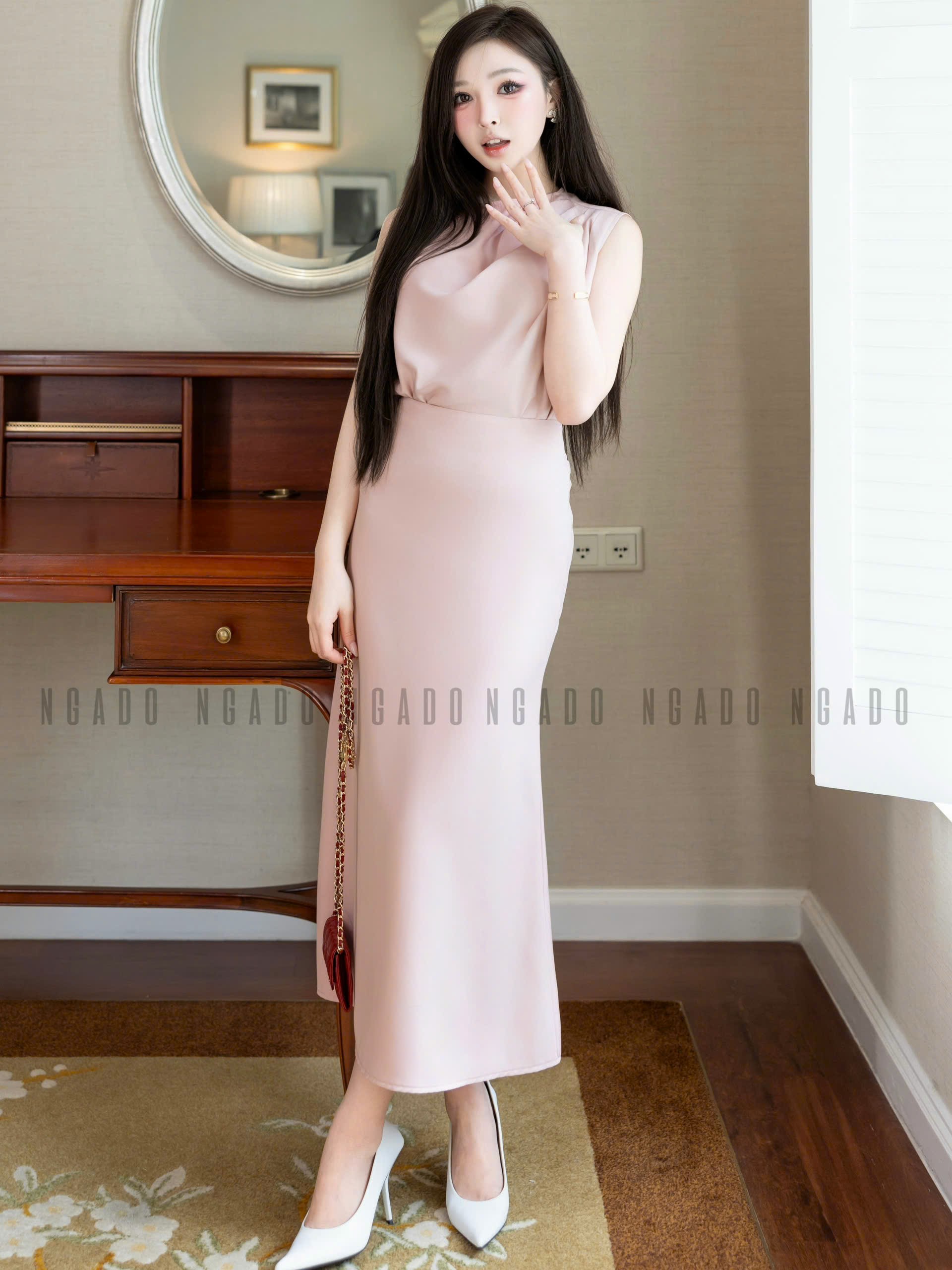 Set áo váy hồng sát nách xếp ly NGADO , set áo váy dài , set áo váy hồng