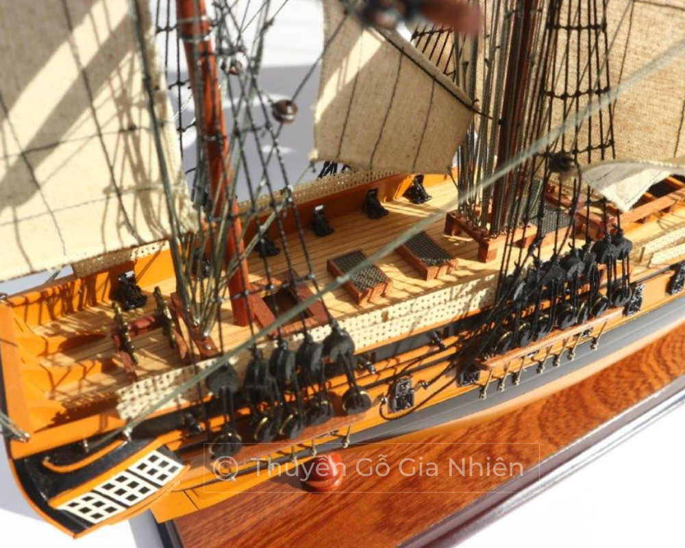 Mô Hình Thuyền Gỗ Phong Thủy Dạng Thuyền Cổ HMS ESSEX Chính Hãng Hàng Xuất Khẩu Chất Lượng Cao