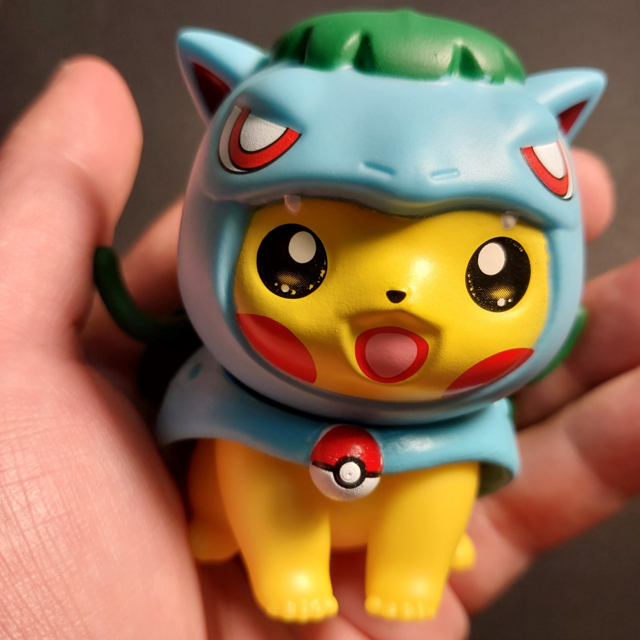 Mô hình Pokemon gapcha Chibi Pikachu khoát áo Fushigidane Ếch kỳ diệu 2059 8-3