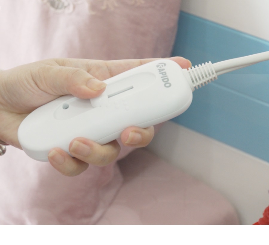 Đệm điện Poly Rapido REB-60SG, chất liệu poly cao cấp, công suất 60W, bảo hành toàn quốc 1 năm - Hàng chính hãng