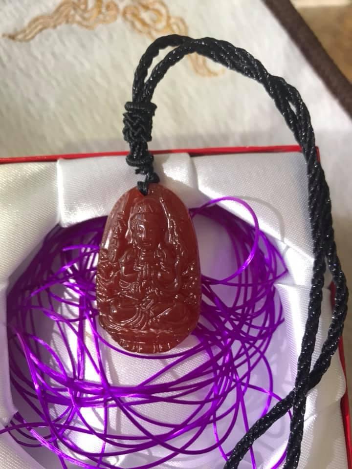 MẶT DÂY CHUYỀN THIÊN THỦ ĐỘ MỆNH NỮ TUỔI TÝ CHẤT LIỆU ĐÁ MÃ NÃO ĐỎ SIZE 3CM