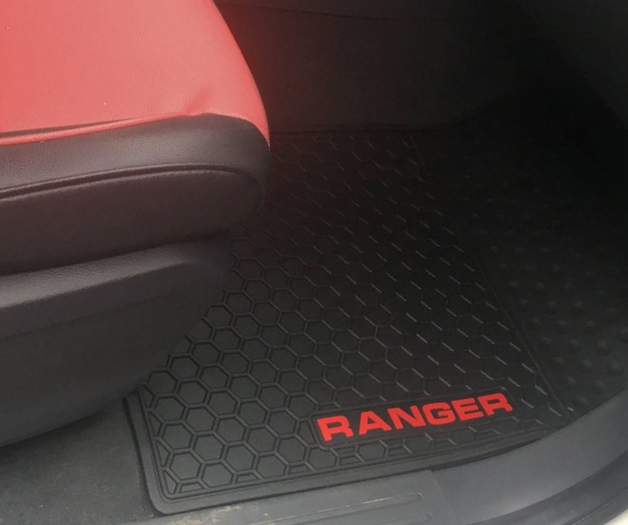 Thảm sàn, lót sàn cao su không mùi Cao cấp dành cho xe Ford Ranger 2016-2018