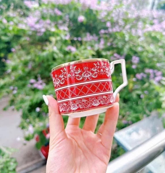 BỘ 2 TÁCH TRÀ CHIỀU CAO CẤP UK TEMPI - KÈM THÌA VÀNG SANG TRỌNG (GỒM: 2 TÁCH + 2 DĨA + 2 THÌA)