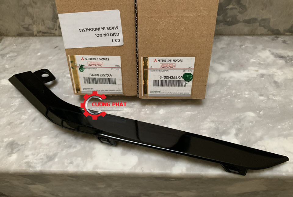 Ốp viền cản trước Mitsubishi Xpander 2018-2021