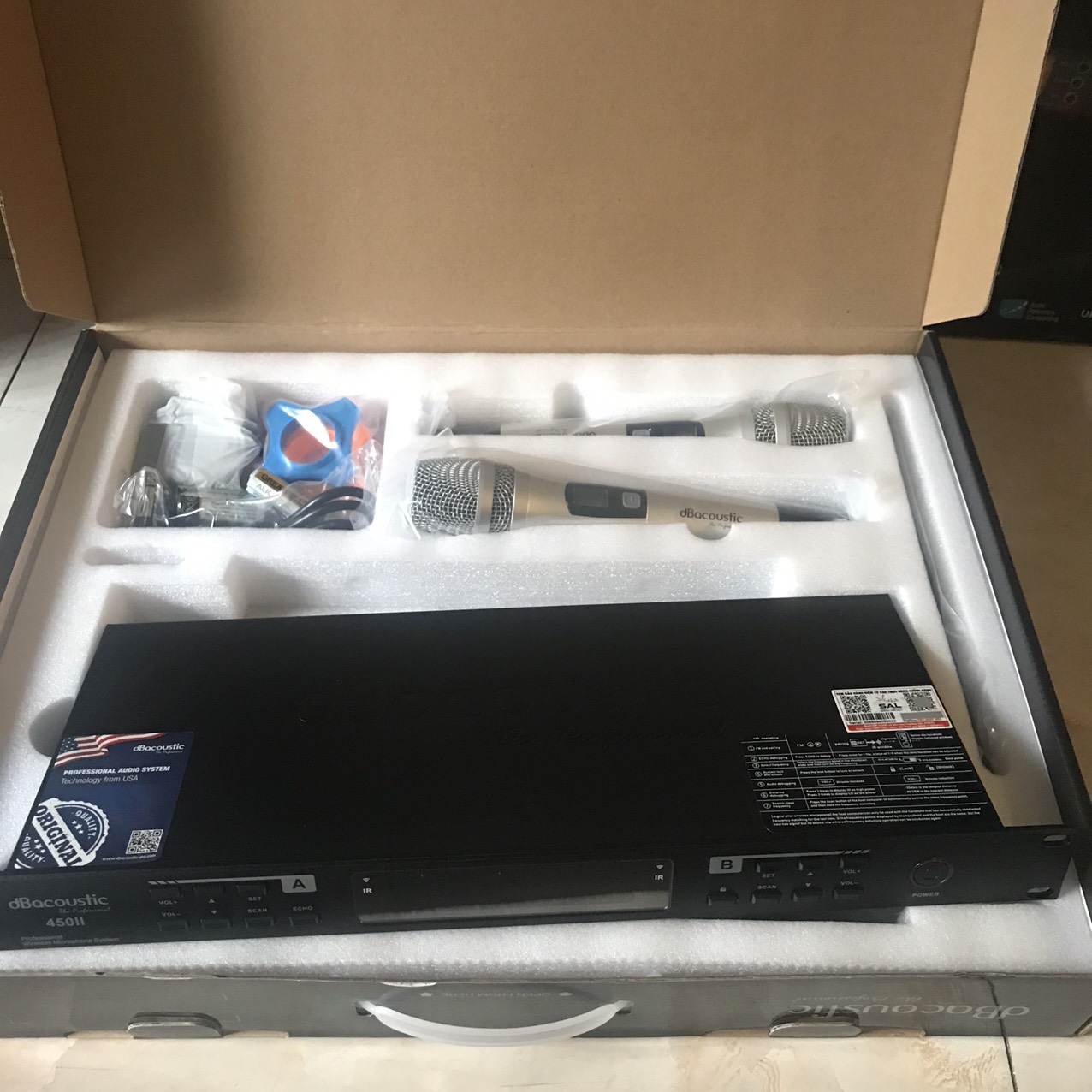 Micro không dây DB Acoustic 450II v2 - Năm 2022- Hàng chính hãng