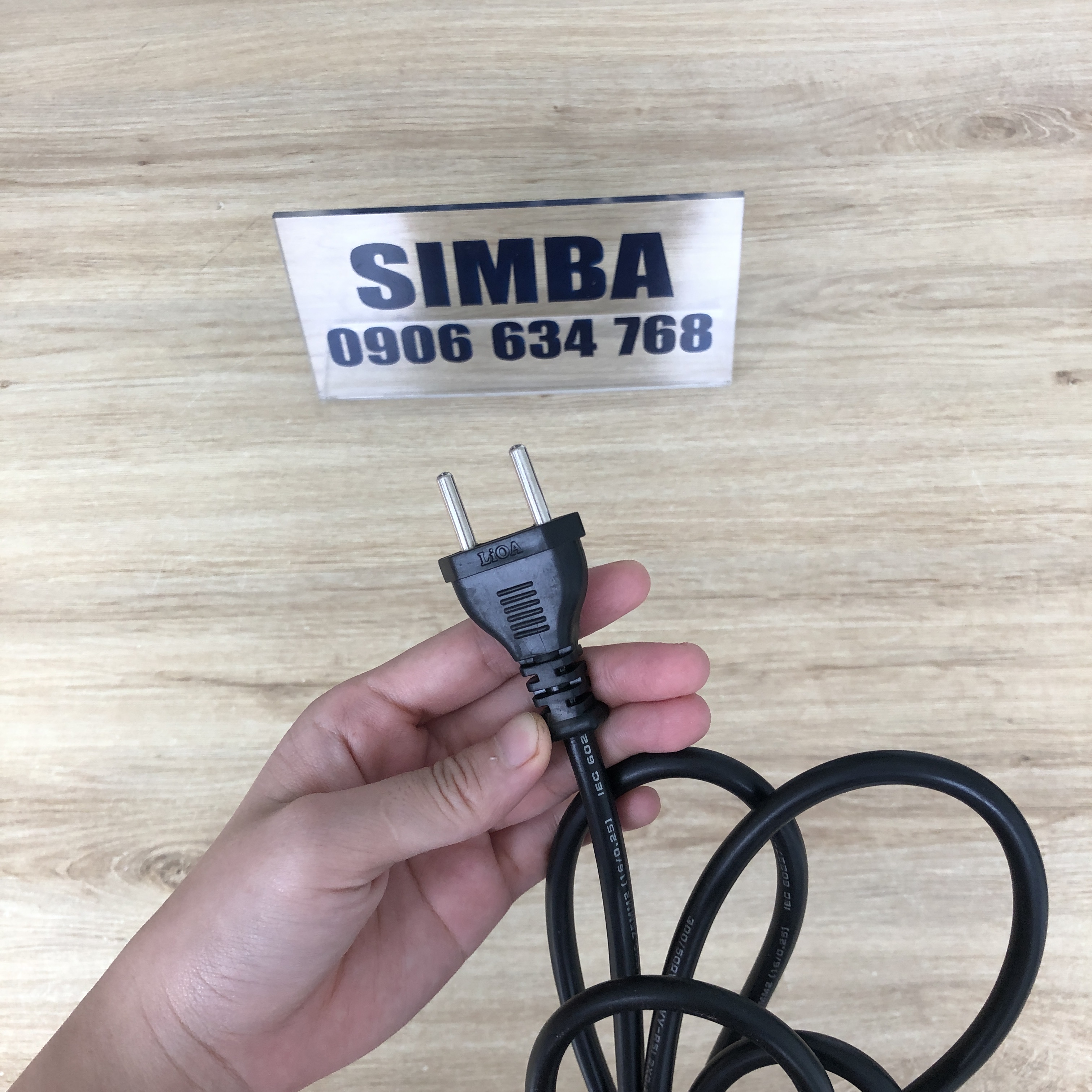 Ổ cắm điện lioa, 6 phích cắm, 3 chấu, dài 3m