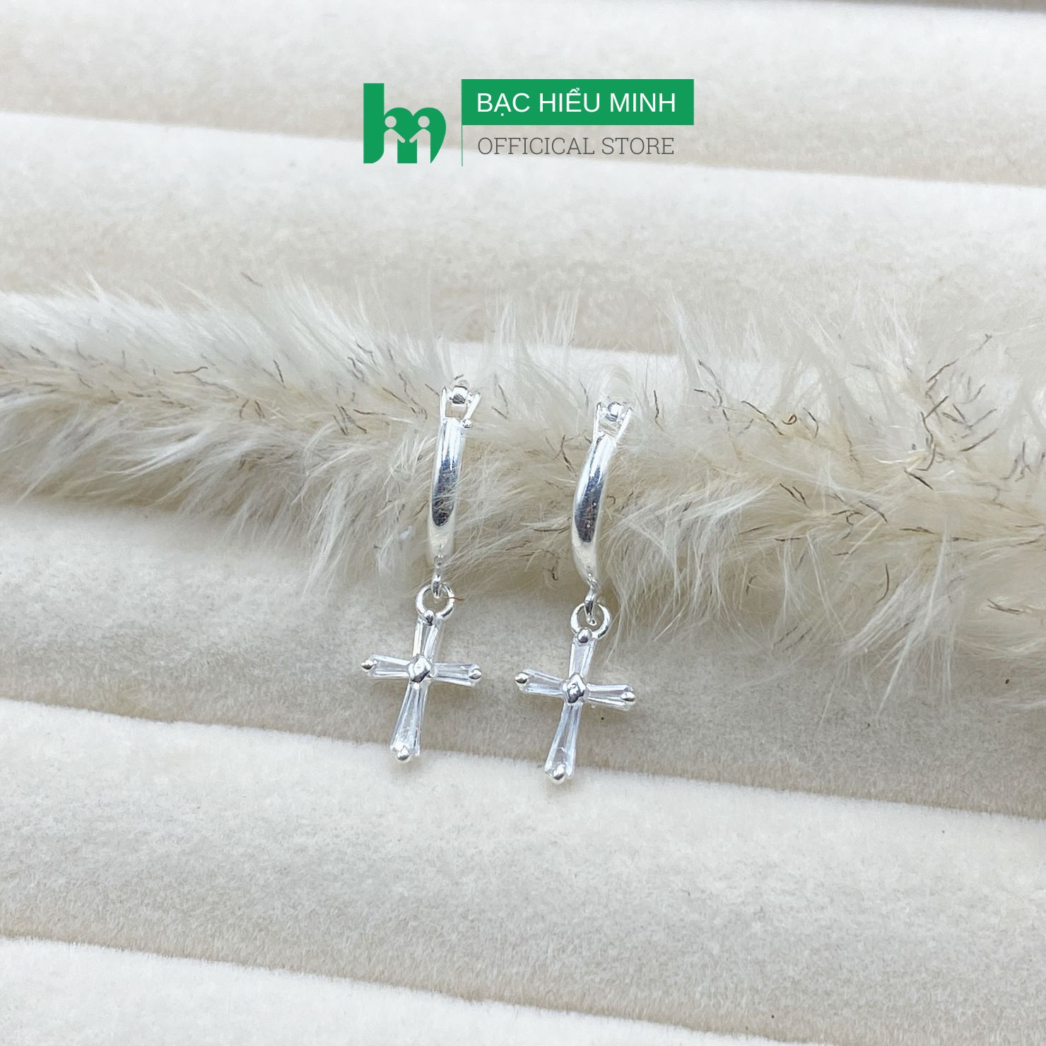 Hoa Tai Bạc Ta 925 Hình Thánh Giá Đính Đá Bạc Hiểu Minh HT393