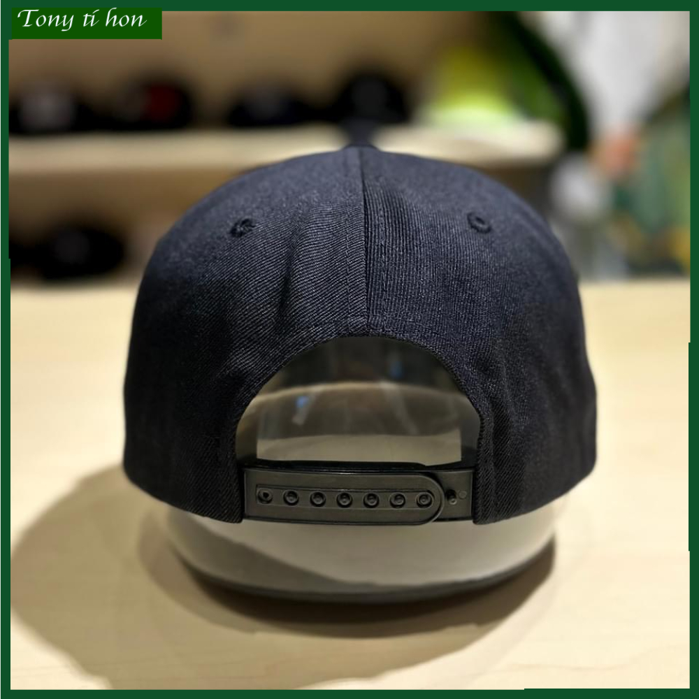 [ Miễn ship / giảm giá ] MŨ NÓN LƯỠI TRAI NAM NỮ SNAPBACK VÀNH PHẲNG LOGO BT TRÒN CÁ TÍNH- đen nâu