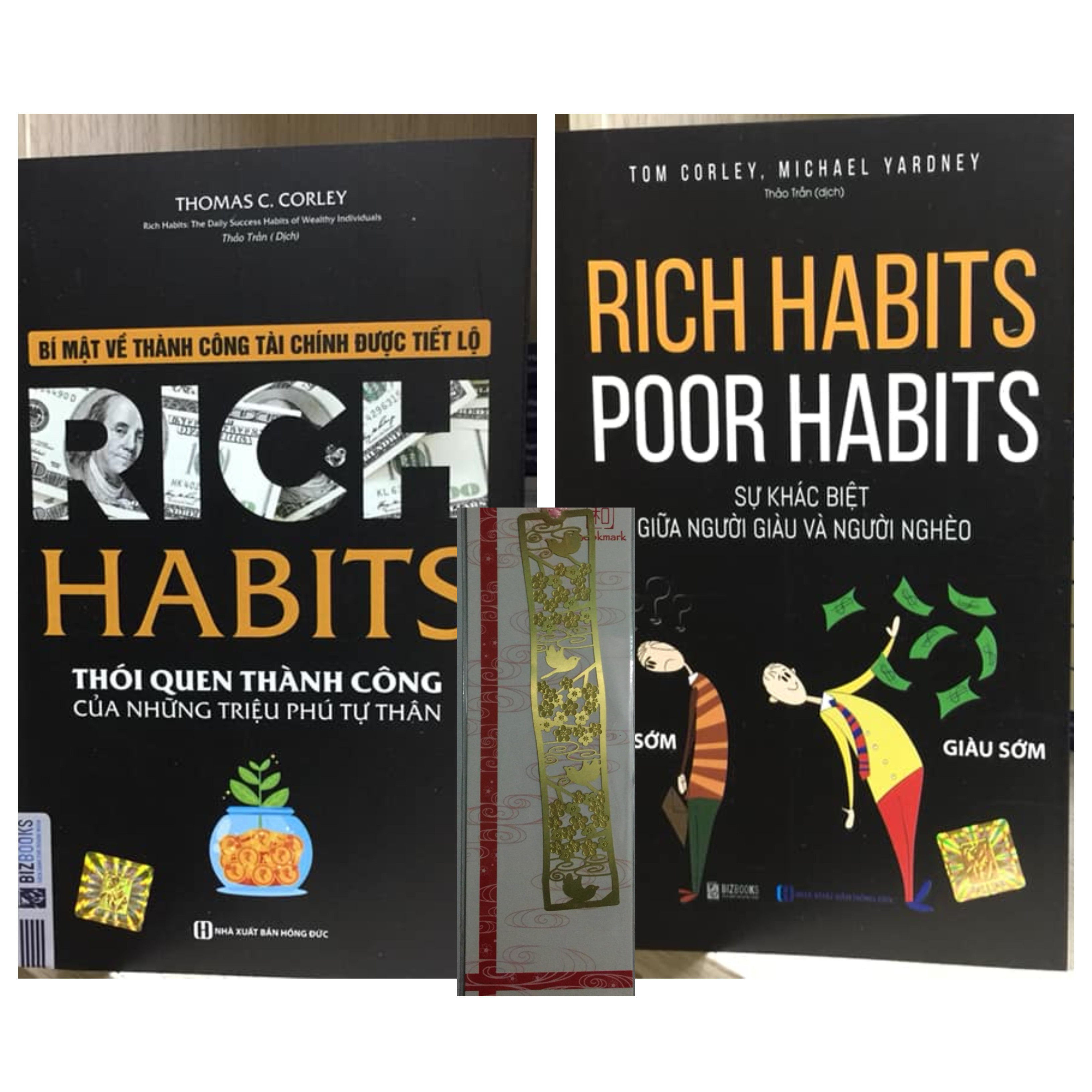 Combo 2 cuốn:Rich Habits-thói quen tốt của những triệu phú tự thân và Rich Habit Poor Habits-sự khác biệt giữa người giàu và người nghèo(tặng bookmark kim loại vàng)