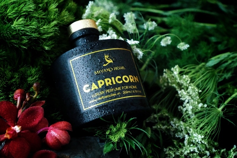 Tinh dầu nước hoa thơm phòng CAPRICORN - 200ml