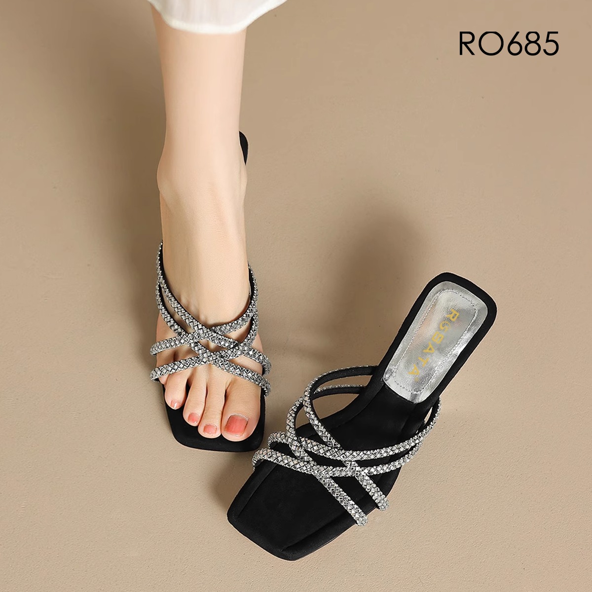 Dép nữ quai đan đính hạt, đế xuống ROSATA RO685 - 5p - Đen, Đỏ - BKSTORE
