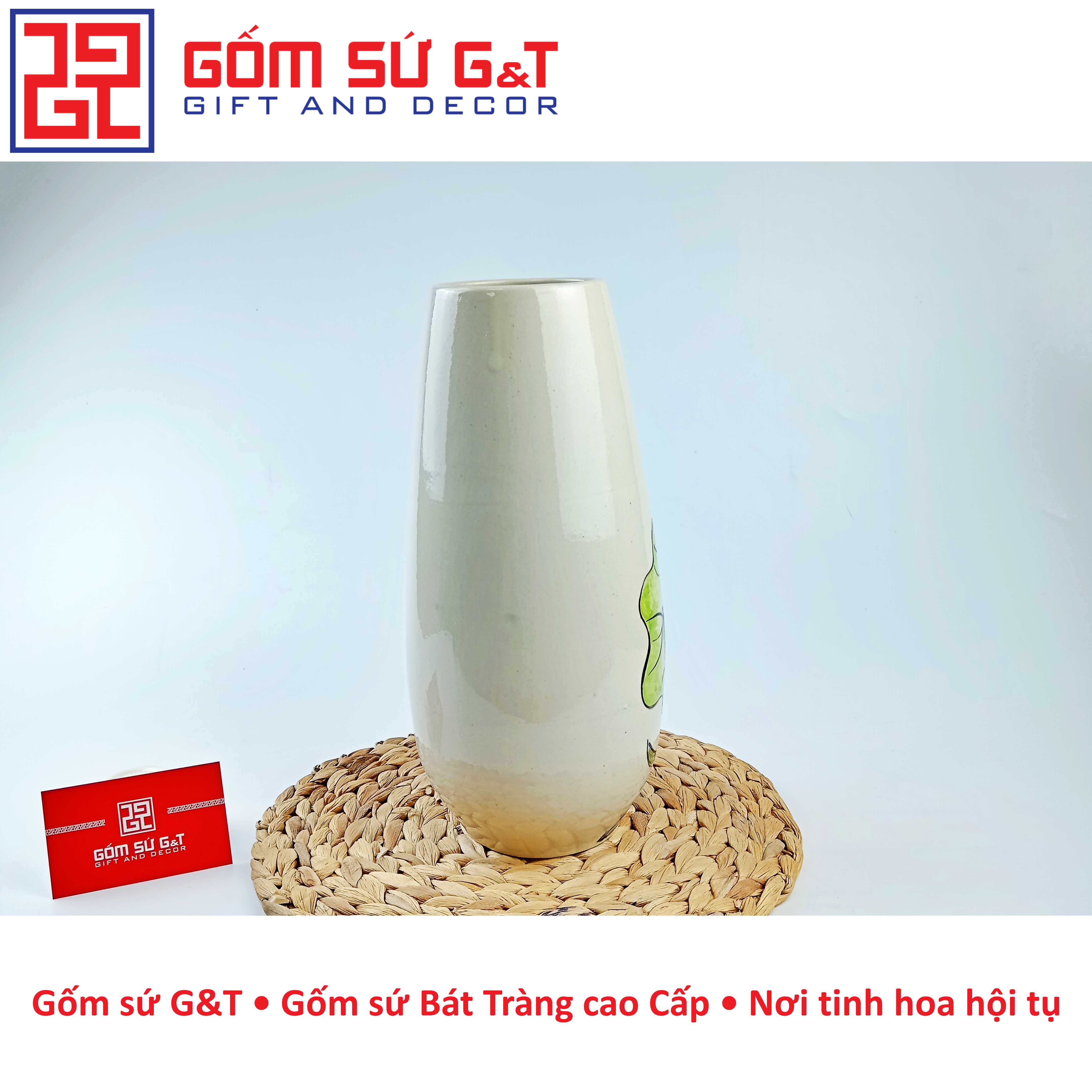 Lọ hoa trang trí dáng bom khắc sen hồng Gốm Sứ G&amp;T