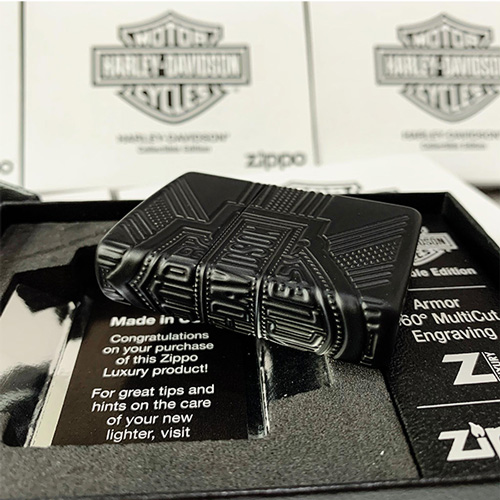 Bật lửa Zippo 49176 – Zippo Harley-Davidson 2020 Collectible Armor Black Matte