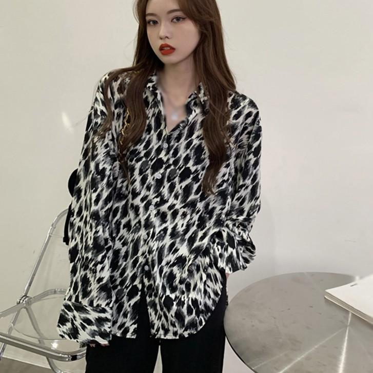 Áo Sơ Mi Chiffon Dáng Rộng Họa Tiết Da Báo Quyến Rũ Cho Nữ