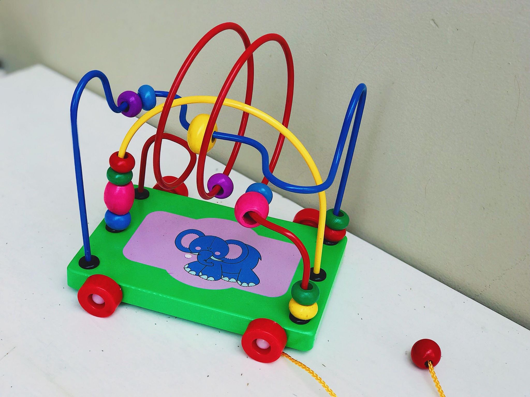 Đồ Chơi Luồn Hạt Xe Kéo